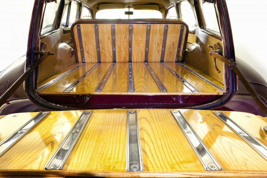  Packard Standard Eight Station Sedan 1948 года  (фото 12 из 36)